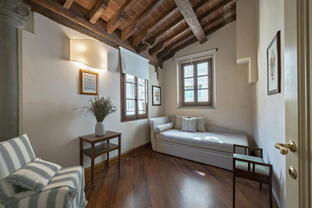 Apartamento Tiziano Big Penthouse In The Oltrarno *